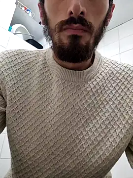 16enes16 online show from October 20, 2025, 4:51 pm