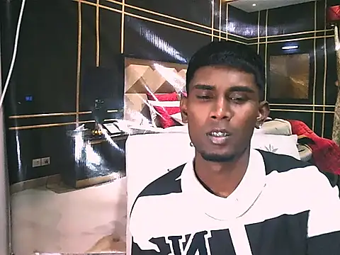 Snapshot of IndianThuggin chatting on June 10, 2026, 6:20 pm IndianThuggin online show from June 10, 2026, 6:20 pm