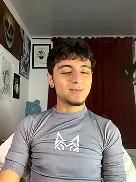 Snapshot of lukaOnline_ chatting on December 16, 2025, 12:26 am lukaOnline online show from December 16, 2025, 12:26 am