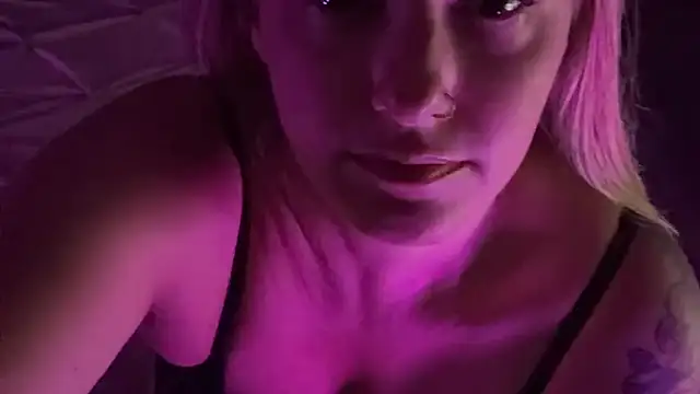 Snapshot of jvixen92 chatting on October 20, 2025, 5:09 am jvixen92 online show from October 20, 2025, 5:09 am