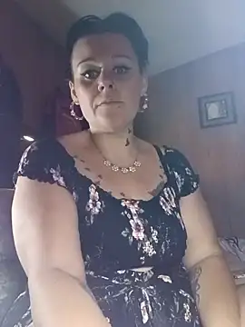 ravenlove1986 online show from October 23, 2025, 1:04 am