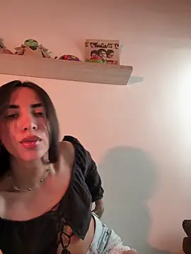 Snapshot of valeriahornier chatting on March 1, 2026, 8:42 pm valeriahornier online show from March 1, 2026, 8:42 pm