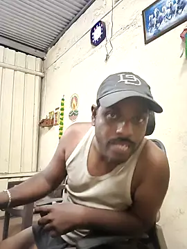 RNlov online show from February 11, 2026, 3:34 pm