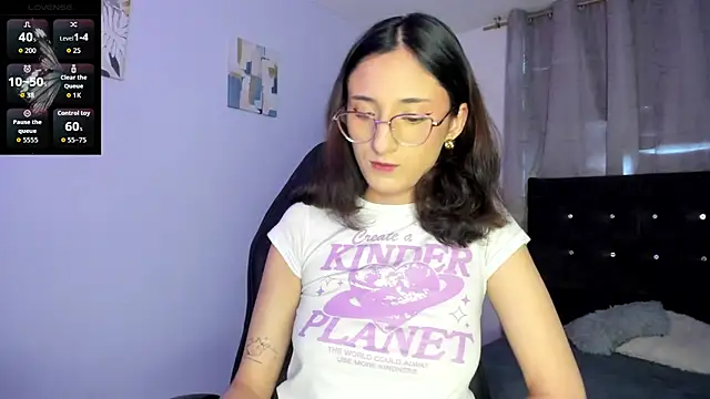 Snapshot of princess_foxxy chatting on February 21, 2026, 8:11 pm princess foxxy online show from February 21, 2026, 8:11 pm