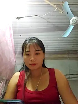 Squirrel-Pear online show from November 9, 2025, 1:37 pm