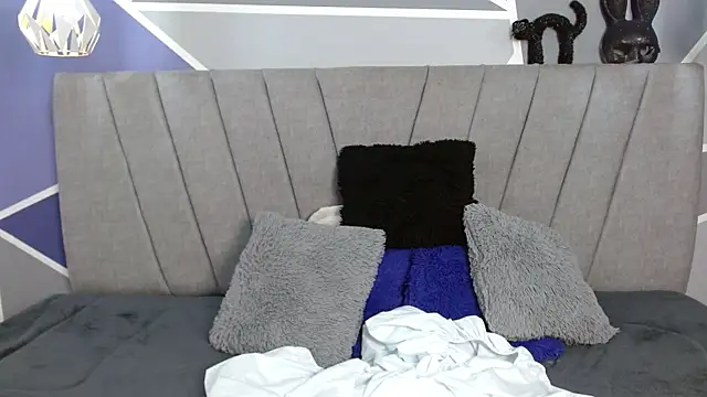 Snapshot of luna_merie chatting on December 20, 2025, 12:41 pm luna merie online show from December 20, 2025, 12:41 pm