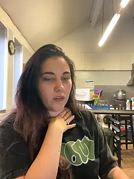 YourFrenchFeliciexo online show from November 11, 2025, 3:51 pm