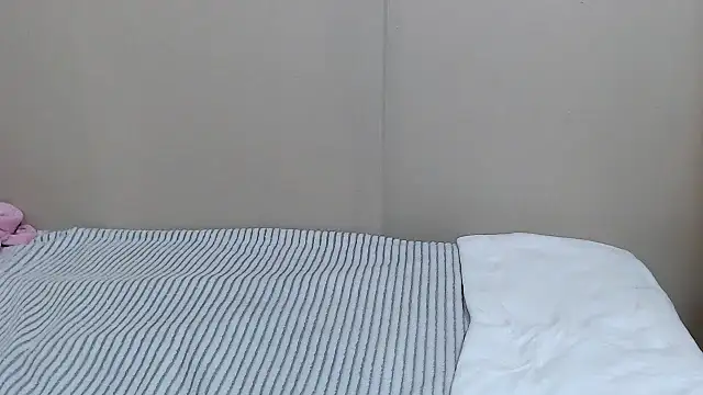 Snapshot of RissaGx chatting on November 3, 2025, 7:46 am RissaGx online show from November 3, 2025, 7:46 am