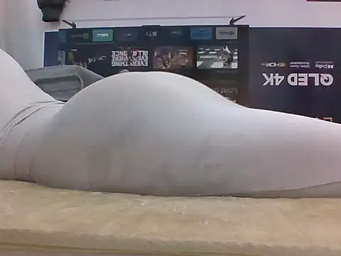 BlueishMove44 online show from November 2, 2025, 1:16 pm