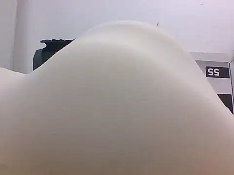 BlueishMove44 online show from October 30, 2025, 1:42 pm