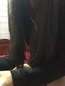 Snapshot of Kylie_beem chatting on November 17, 2025, 1:53 am Kylie beem online show from November 17, 2025, 1:53 am