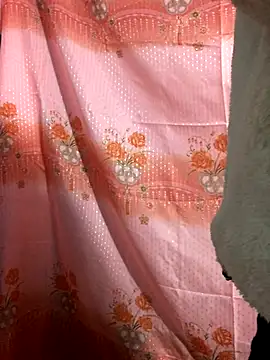 Snapshot of Kylie_beem chatting on December 15, 2025, 1:55 am Kylie beem online show from December 15, 2025, 1:55 am