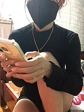 Snapshot of Kylie_beem chatting on November 13, 2025, 1:42 am Kylie beem online show from November 13, 2025, 1:42 am