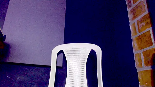 Snapshot of Anaconda_larga chatting on February 17, 2026, 2:36 pm Anaconda larga online show from February 17, 2026, 2:36 pm