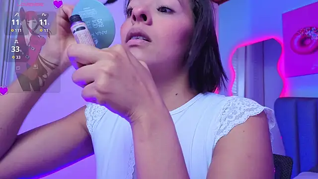 Aria Russo online show from April 6, 2026, 3:13 pm