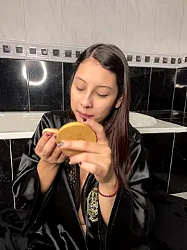 Sammy Sweet01 online show from December 3, 2025, 12:04 pm