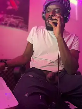 misterincred online show from April 14, 2026, 11:32 pm