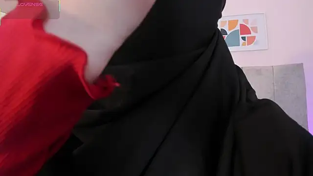 fatiima  online show from April 14, 2026, 7:08 pm