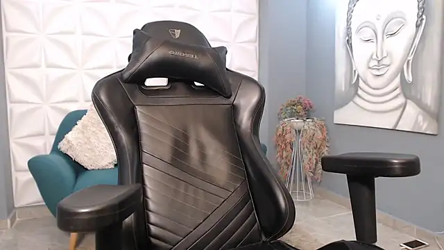 Snapshot of ArohomLester chatting on October 24, 2025, 3:16 am ArohomLester online show from October 24, 2025, 3:16 am