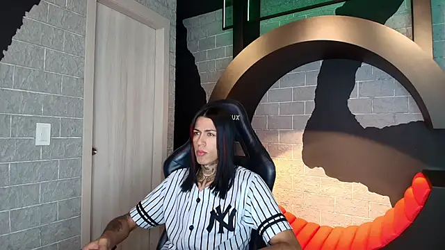 Snapshot of ArohomLester chatting on October 30, 2025, 11:08 am ArohomLester online show from October 30, 2025, 11:08 am