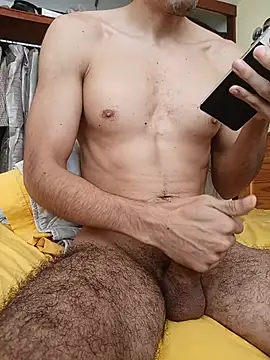ItaloFitBoy25 online show from May 31, 2026, 2:45 pm