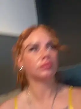 Ellieskyyee1 online show from November 21, 2025, 9:25 pm