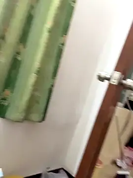 Snapshot of aaaaawhate chatting on October 30, 2025, 10:35 am aaaaawhate online show from October 30, 2025, 10:35 am