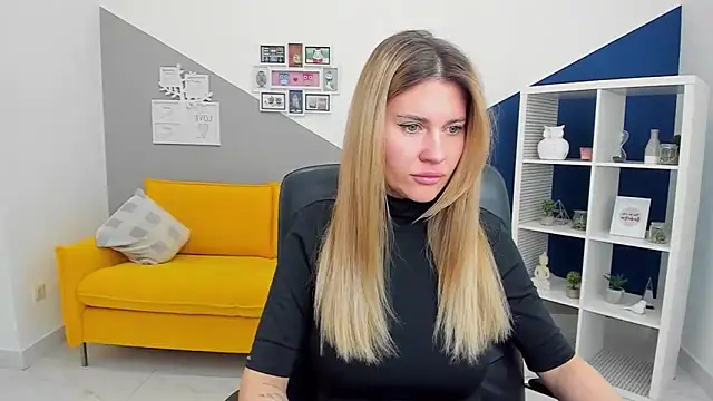 Snapshot of AryaAltkerer chatting on February 24, 2026, 1:23 pm AryaAltkerer online show from February 24, 2026, 1:23 pm