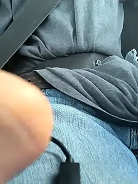 Snapshot of SirDirty34 chatting on November 3, 2025, 11:19 pm SirDirty34 online show from November 3, 2025, 11:19 pm