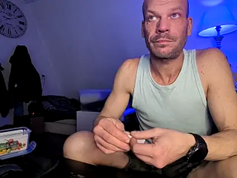 Snapshot of Kinky_Play1 chatting on February 12, 2026, 8:08 pm Kinky Play1 online show from February 12, 2026, 8:08 pm