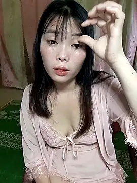 Snapshot of Fish_yellow chatting on October 26, 2025, 7:42 am Fish yellow online show from October 26, 2025, 7:42 am