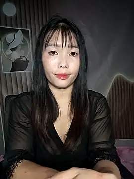 Snapshot of Fish_yellow chatting on October 30, 2025, 10:50 pm Fish yellow online show from October 30, 2025, 10:50 pm