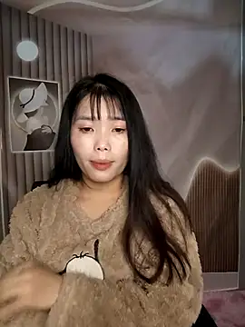 Snapshot of Fish_yellow chatting on November 1, 2025, 2:33 pm Fish yellow online show from November 1, 2025, 2:33 pm