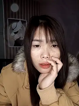 Snapshot of Fish_yellow chatting on November 22, 2025, 10:30 pm Fish yellow online show from November 22, 2025, 10:30 pm