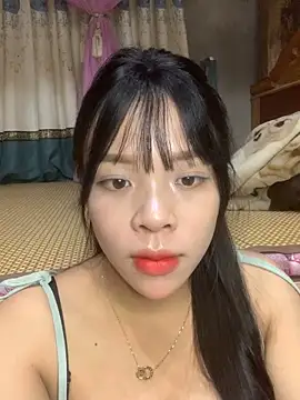 Snapshot of Duck_dona chatting on October 21, 2025, 12:59 pm Duck dona online show from October 21, 2025, 12:59 pm