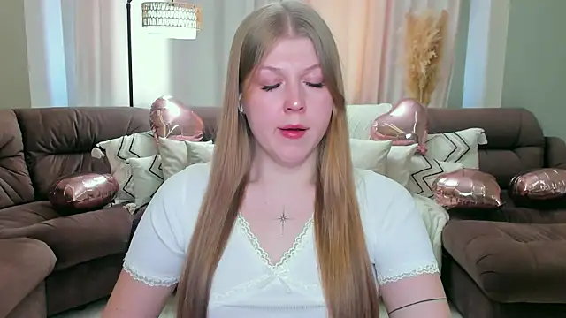 Snapshot of Stella_Light chatting on March 2, 2026, 12:12 pm Stella Light online show from March 2, 2026, 12:12 pm