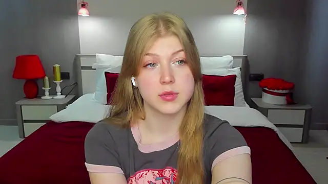 Snapshot of Stella_Light chatting on May 11, 2026, 6:26 am Stella Light online show from May 11, 2026, 6:26 am