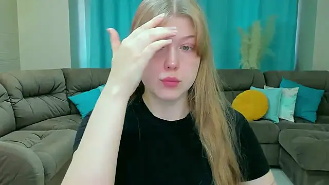 Snapshot of Stella_Light chatting on November 3, 2025, 11:03 am Stella Light online show from November 3, 2025, 11:03 am