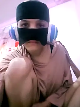 SandyAmr online show from February 9, 2026, 9:29 am