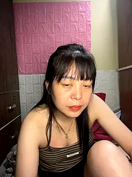 Butterfly kee online show from November 8, 2025, 3:43 am