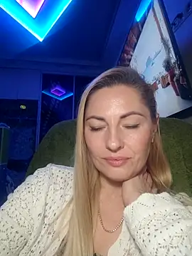 Snapshot of LadaStar8385 chatting on October 25, 2025, 8:53 pm LadaStar8385 online show from October 25, 2025, 8:53 pm