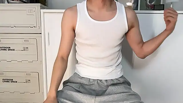 jihoooon 00 online show from March 11, 2026, 1:16 pm