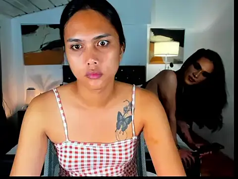 amazing andriana online show from November 15, 2025, 12:42 pm