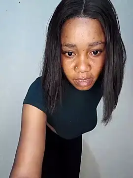 sexy-portable online show from October 23, 2025, 9:57 pm