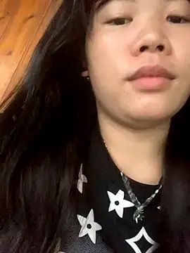 Snapshot of italy-12 chatting on October 31, 2025, 11:55 pm italy-12 online show from October 31, 2025, 11:55 pm