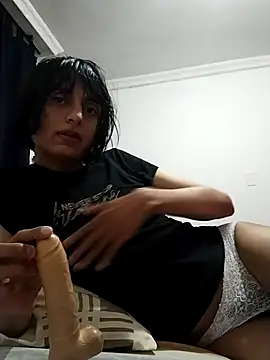 sophiasleepy1 online show from November 6, 2025, 11:14 am