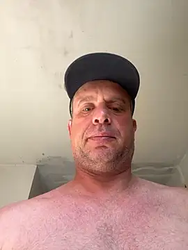 Snapshot of wellingtonmds chatting on October 24, 2025, 11:42 am wellingtonmds online show from October 24, 2025, 11:42 am