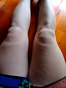 Mina-02 online show from November 9, 2025, 8:40 am