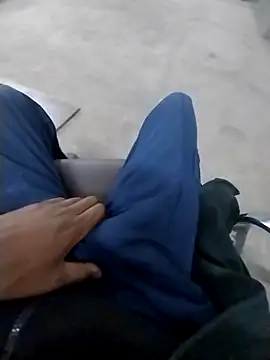 loVbRo1 online show from November 5, 2025, 2:25 am