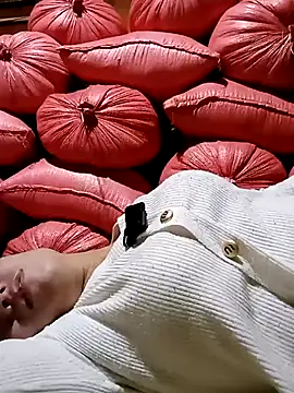 Snapshot of kokoto-59 chatting on November 9, 2025, 1:48 pm kokoto-59 online show from November 9, 2025, 1:48 pm